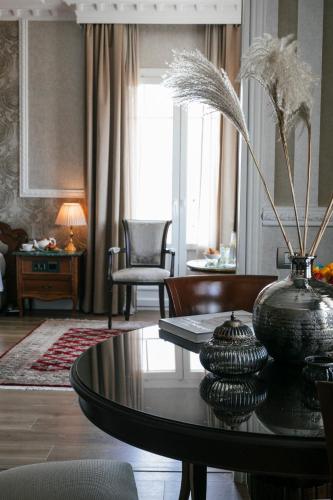 Mediterranean Palace - image 9