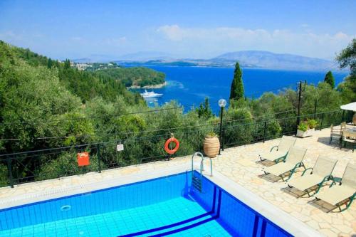 Villa Krysmanti gîte à louer Kéntroma