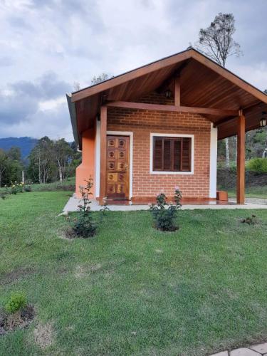 Encanto das Rosas in Santo Antonio do Pinhal ( Sao Paulo)