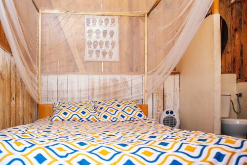 1 queen bed