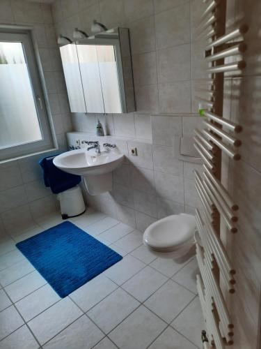 Bathroom, Komfort Apartment 2 bei Jurgen Kunzi in Filderstadt