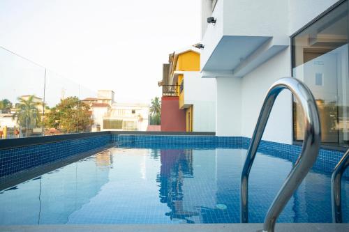 外部景觀, The Crescent in 帕納吉