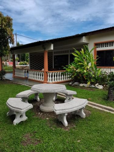 TS GUEST HOUSE TS GUEST HOUSE