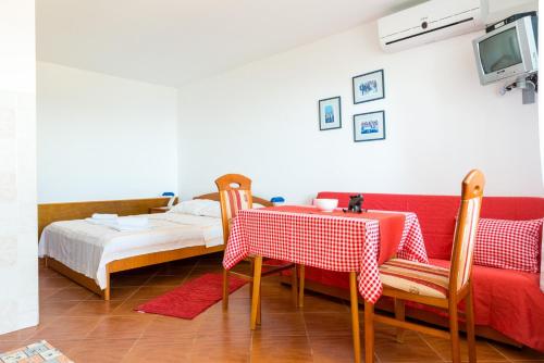 Guesthouse Home Sweet Home - image 11
