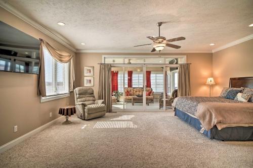 Spacious Baneberry Home with Lake Douglas Views! near Newport Speedway