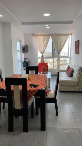 KattySuit-Salinas- in Salinas