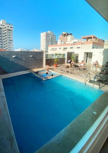 KattySuit-Salinas- in Salinas