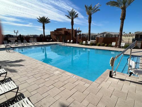Swimming pool, Monte Vista Village Resort Mesa 3 Bed 2 Bath Age Restricted Must be 55 or more in Apache Junction