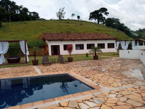 Bassein, HOTEL FAZENDA PACIENCIA in Santana dos Montes