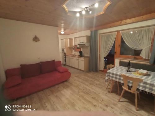 1 king bed, 1 sofa bed