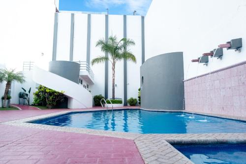 Peldbaseins, Hotel Mirage in La Piedad de Cabadas