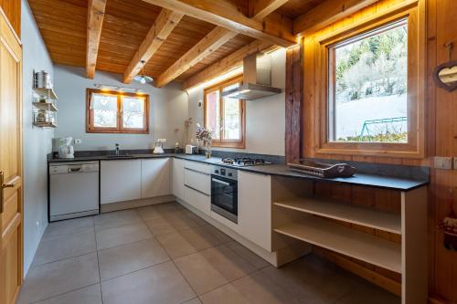 virtuve, La Ferme des Cousines in Saint-Sigismond
