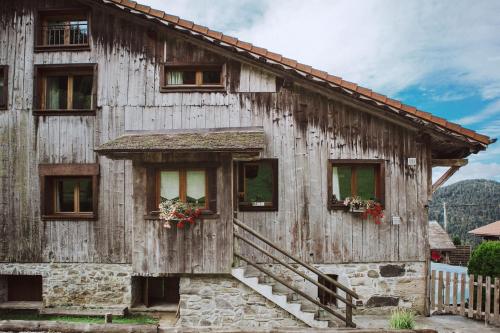 Viesnīcas āriene, La Ferme des Cousines in Saint-Sigismond
