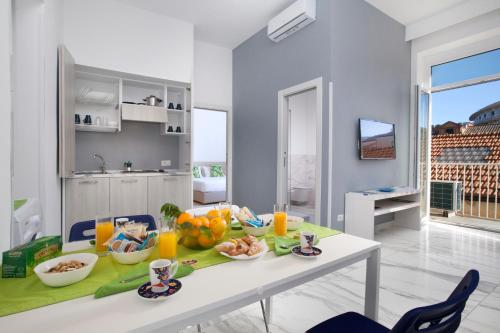 Piazza Tasso Max 1 5