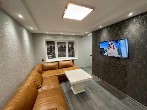 . Elite Apartments