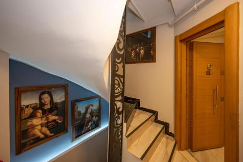 Marida Suit - main image