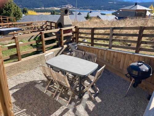 Chalet cosy rénové avec vue sur le lac