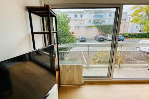 Furnished Apartment With Balcony & Parking in A Secure Residence in Pessac