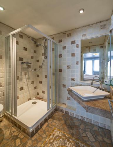 Breslauer Hof Am Dom Room Type - Triple Room