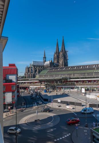 Breslauer Hof Am Dom – Cologne, IA
