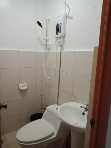Bathroom, Lei Kendee in Digos