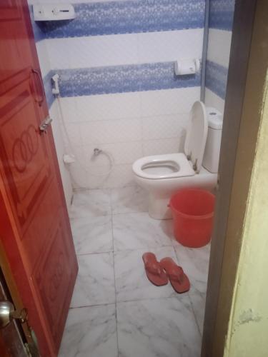 Bathroom, Hotel Bonolota Intrrnational in Rajshahi