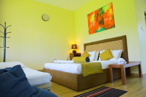 Deluxe Triple Room image 4