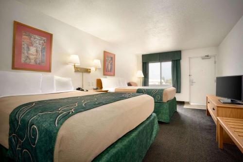 Travelodge by Wyndham Cheyenne - image 10