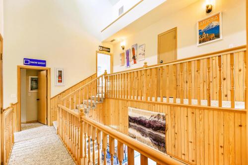 Sunspot Lodge - Schweitzer Mountain - image 10