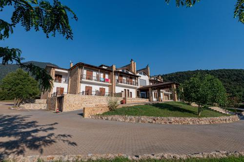 Nymfasia Resort – Vytina, VA
