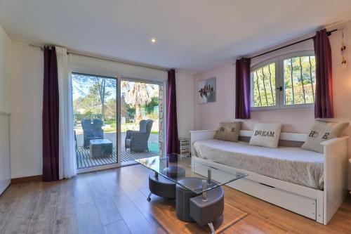 Bastide de l'Ovalie in Bagnols-en-Foret
