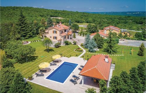 Gorgeous Home In Labin With Kitchen