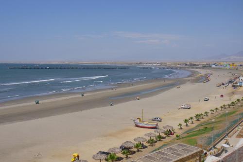 Вид, Hotel Los Burritos in Пуерто Чікама