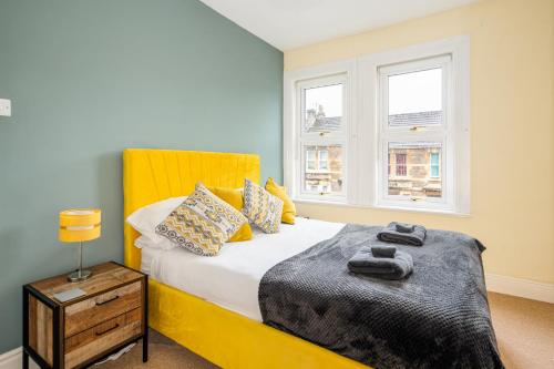 Fantastic, Spacious 3 Bedroom House With Garden, Бат (фото 9)