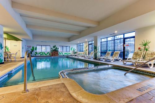 Parkshore Resort - Hotel - Traverse City