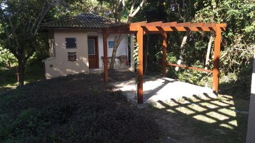 Casa de hospedes em condominio com lazer in Vila Luiza