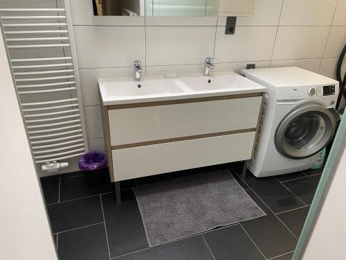Vannas istaba, Superbe appartement au RDC avec parking gratuit in Havange
