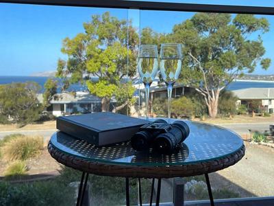 Emu Bay Bliss 'sweeping ocean views'