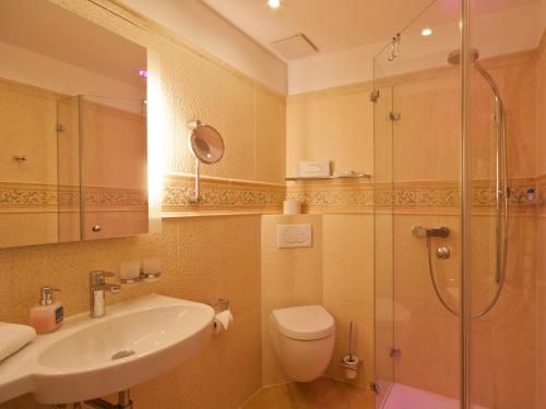 Ostsee-Hotel - image 6
