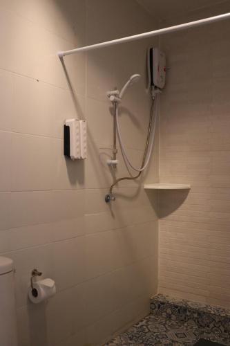 Baan Wangderm Hotel - 화장실