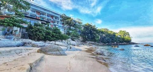 Hotelli välisilme, Norn Talay Surin Beach Phuket in Surin