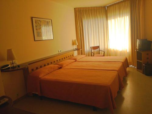 Hotel Montmeló Room Type - Triple Room