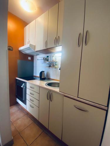 Beachfront two bedroom apartment Angelina in Denovici