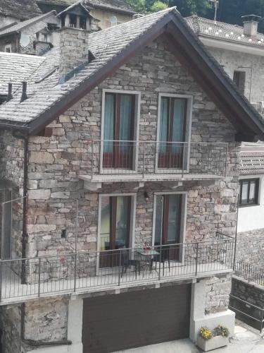 Viesnīcas āriene, Iris home in Seppiana