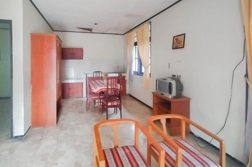Mataram Cottage Syariah Mitra RedDoorz – Puncak, ID