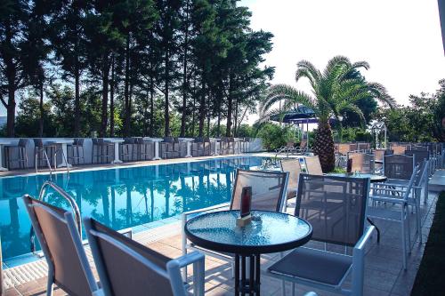 수영장, Hotel Philippos Livadeia in 리바디아 (보이오티아)