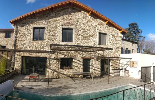 Maison de charme avec piscine - Location, gîte - Saint-Chamond