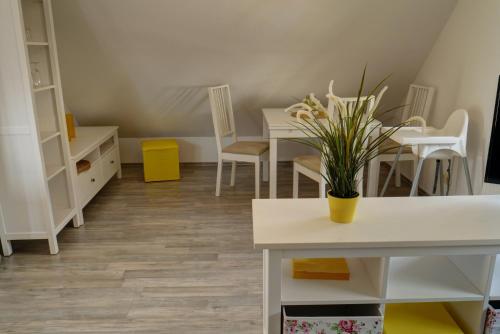 Haus Sonnenschein 138m von Rosenberg-Siedlung entfernt