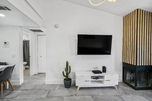 Condo close to Strip and Raiders Stadium, Las Vegas (fotografie 3)