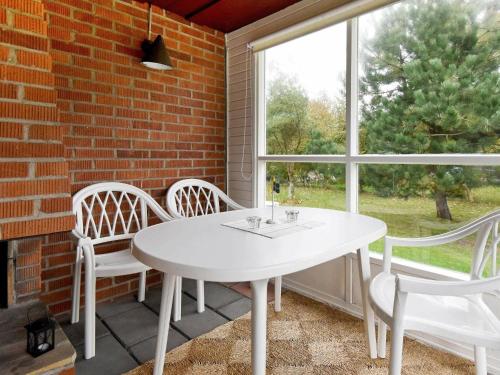 5 person holiday home in GLOMMEN